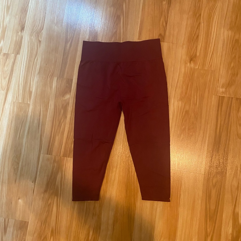 Cropped Fabletics Leggings